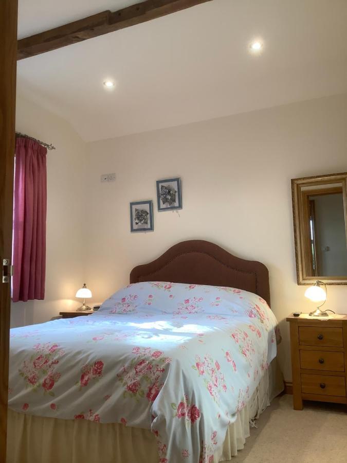 Orchard Cottage, Clematis Cottages, Stamford. Accessible Luxury Home. Bagian luar foto