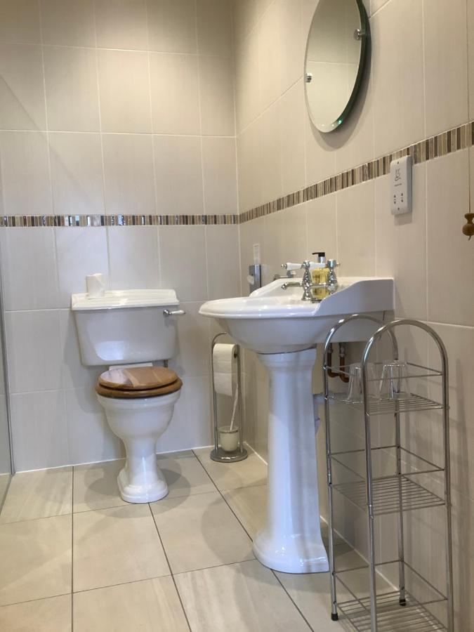 Orchard Cottage, Clematis Cottages, Stamford. Accessible Luxury Home. Bagian luar foto