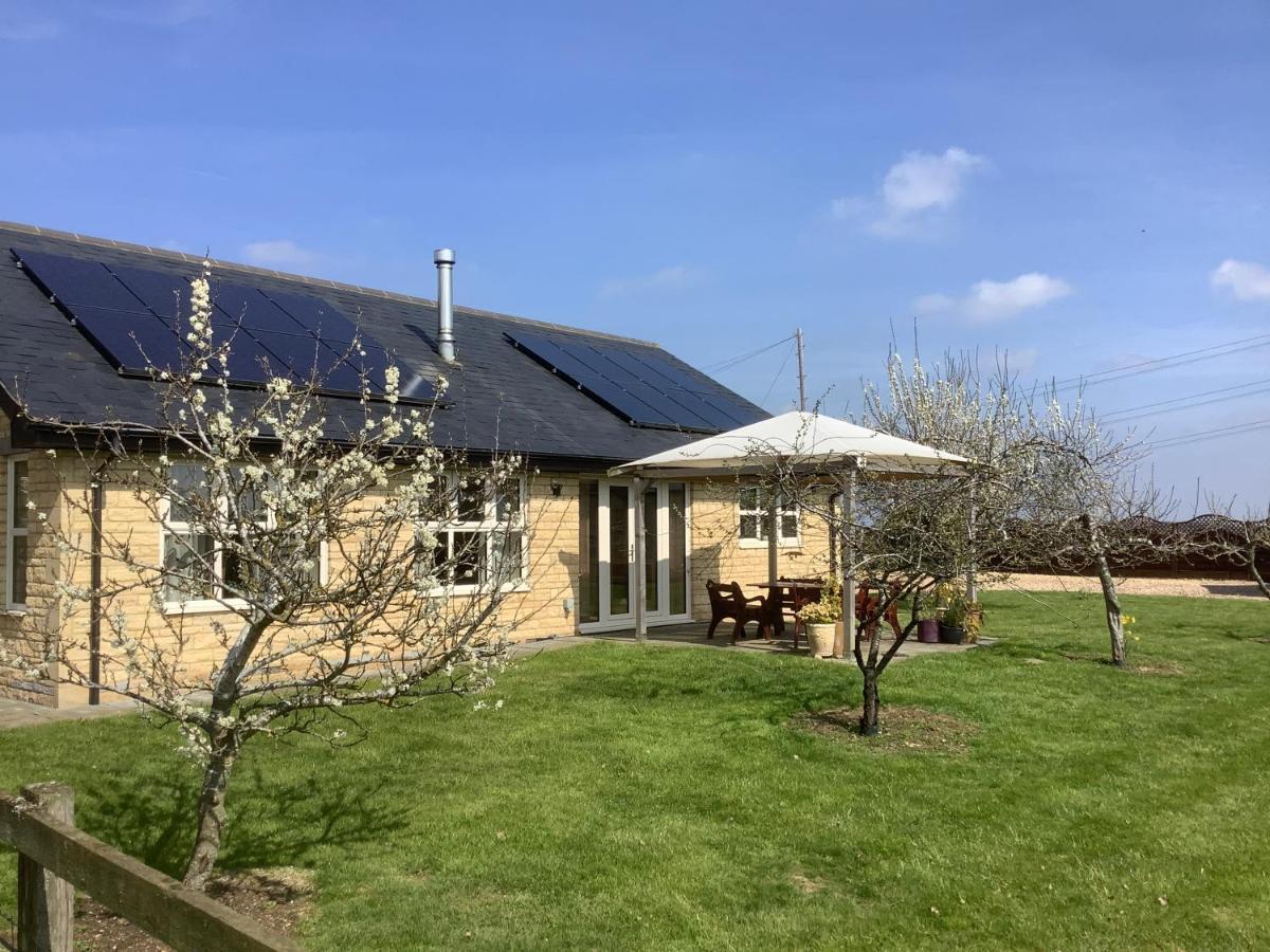 Orchard Cottage, Clematis Cottages, Stamford. Accessible Luxury Home. Bagian luar foto